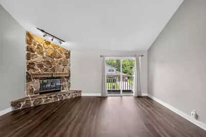 810  Kendall Ln, Lake Geneva, WI 53147 - Photo 4