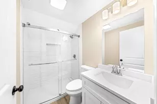 222 N 111th St, Wauwatosa, WI 53226 - Photo 24