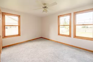 1028 8th Ave, Grafton, WI 53024 - Photo 8