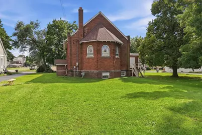 414  Grove St, Sullivan, WI 53178 - Photo 4