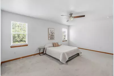 W273N2420  Arlington Ct, Pewaukee, WI 53072 - Photo 20