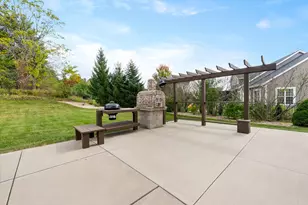 W273N2420 Arlington Ct, Pewaukee, WI 53072 - Photo 48