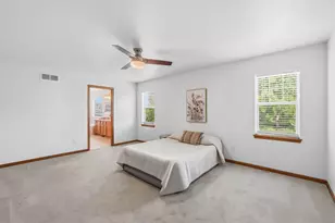 W273N2420 Arlington Ct, Pewaukee, WI 53072 - Photo 18