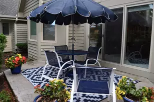 N21W24130 Garden Cir, Pewaukee, WI 53072 - Photo 20