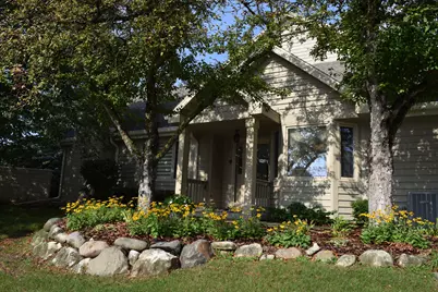 N21W24130  Garden Cir #1 A, Pewaukee, WI 53072 - Photo 4