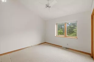 3411 W River Dr, Mequon, WI 53097 - Photo 34