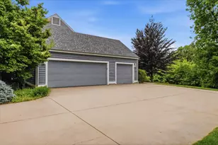 3411 W River Dr, Mequon, WI 53097 - Photo 54