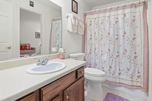 542 Pewaukee Rd, Pewaukee, WI 53072 - Photo 10