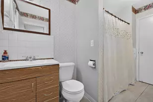 4906 Charles St, Racine, WI 53402 - Photo 8