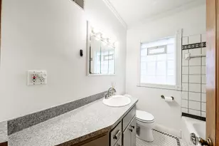2555 N 72nd St, Wauwatosa, WI 53213 - Photo 16