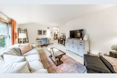2555 N 72nd St, Wauwatosa, WI 53213 - Photo 28