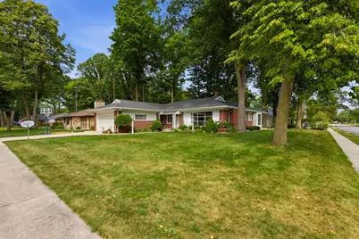1403  Gunnell Ln, Manitowoc, WI 54220 - Photo 44