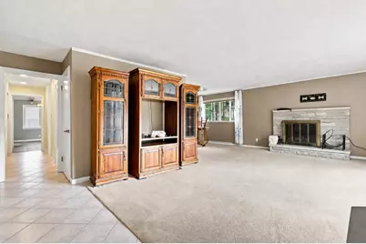 1403  Gunnell Ln, Manitowoc, WI 54220 - Photo 8