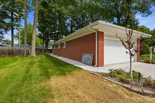1403 Gunnell Ln, Manitowoc, WI 54220 - Photo 38