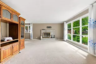 1403 Gunnell Ln, Manitowoc, WI 54220 - Photo 4