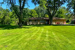 10529 22nd Ave, Pleasant Prairie, WI 53158 - Photo 2