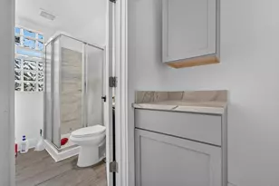 1639 S 79th St, West Allis, WI 53214 - Photo 14
