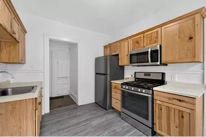 1639 S 79th St, West Allis, WI 53214 - Photo 8