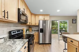 5334 S McCreedy Ave, Cudahy, WI 53110 - Photo 8