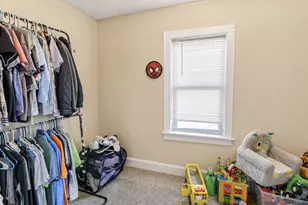 1953 S 5th Pl, Milwaukee, WI 53204 - Photo 12