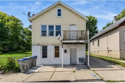 1953 S 5th Pl, Milwaukee, WI 53204 - Photo 1
