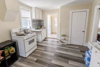 1953 S 5th Pl, Milwaukee, WI 53204 - Photo 8