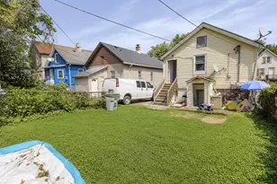 1953 S 5th Pl, Milwaukee, WI 53204 - Photo 6