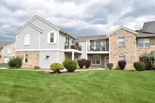 1208 N Sunnyslope Dr, Racine, WI 53406 - Photo 1