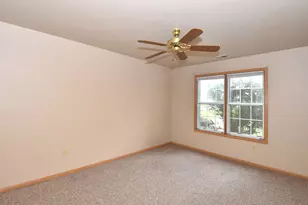 1208 N Sunnyslope Dr, Racine, WI 53406 - Photo 20