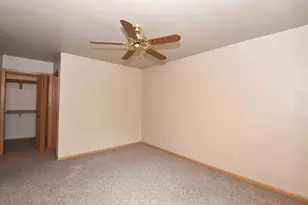 1208 N Sunnyslope Dr, Racine, WI 53406 - Photo 22