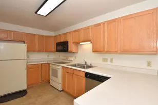 1208 N Sunnyslope Dr, Racine, WI 53406 - Photo 14