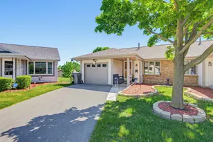8112 N 97th Ct, Milwaukee, WI 53224 - Photo 2
