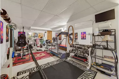 8112 N 97th Ct, Milwaukee, WI 53224 - Photo 20