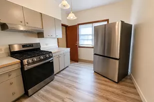 2225 Geneva St, Racine, WI 53402 - Photo 4