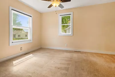 218 W Hunt Ave, Twin Lakes, WI 53181 - Photo 8