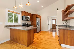 218 W Hunt Ave, Twin Lakes, WI 53181 - Photo 2