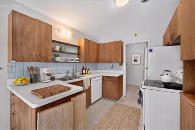4435  Glenway St, Wauwatosa, WI 53225 - Photo 4