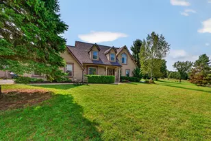 S93W33523 Fieldside Ct, Mukwonago, WI 53149 - Photo 40