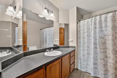 S93W33523  Fieldside Ct, Mukwonago, WI 53149 - Photo 38