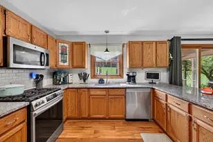 S93W33523 Fieldside Ct, Mukwonago, WI 53149 - Photo 12