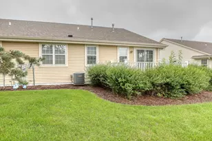 W241N5730 Birchwood Ln, Sussex, WI 53089 - Photo 40