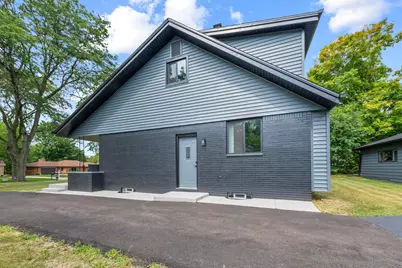 7470 N Navajo Rd, Fox Point, WI 53217 - Photo 48