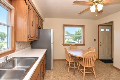 4046 N 85th St, Milwaukee, WI 53222 - Photo 12