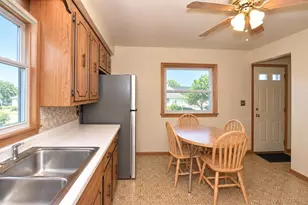4046 N 85th St, Milwaukee, WI 53222 - Photo 12