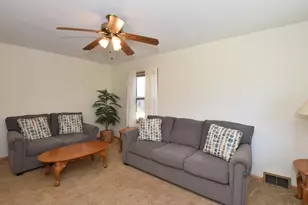 4046 N 85th St, Milwaukee, WI 53222 - Photo 4