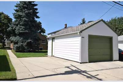 4046 N 85th St, Milwaukee, WI 53222 - Photo 30