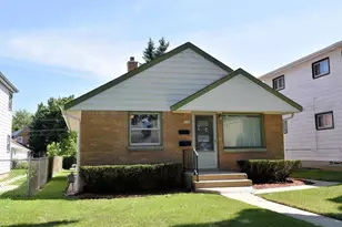 4046 N 85th St, Milwaukee, WI 53222 - Photo 2