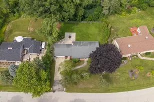 228 W Brentwood Ln, Glendale, WI 53217 - Photo 28
