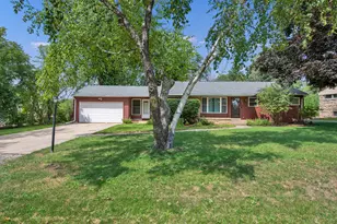 228 W Brentwood Ln, Glendale, WI 53217 - Photo 30
