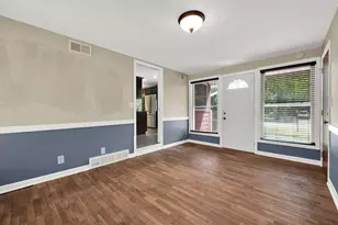 228 W Brentwood Ln, Glendale, WI 53217 - Photo 4